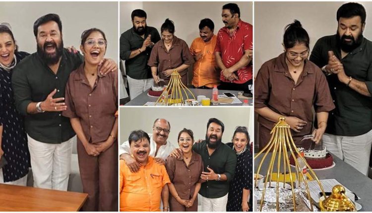 Rachana Narayanankutty Birthday Celebration With Mohanlal